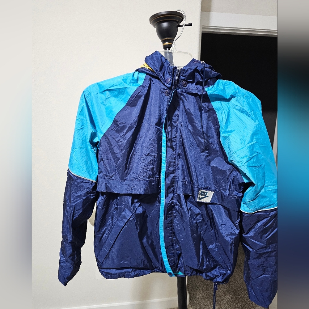 Vintage nike windbreaker